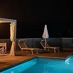Marinelli With Private Pool, Hot Tub And Garden, Tuscany