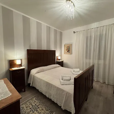 Villa Marinelli With Private Pool, Hot Tub And Garden, Tuscany