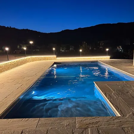Marinelli With Private Pool, Hot Tub And Garden, Tuscany * Castel Focognano