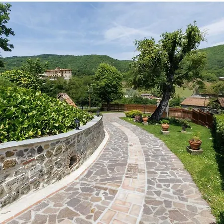Villa Marinelli With Private Pool, Hot Tub And Garden, Tuscany Castel Focognano