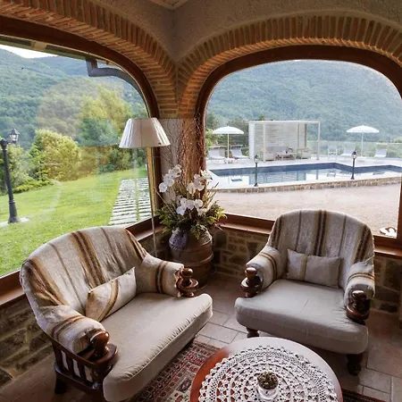 Villa Marinelli With Private Pool, Hot Tub And Garden, Tuscany Castel Focognano