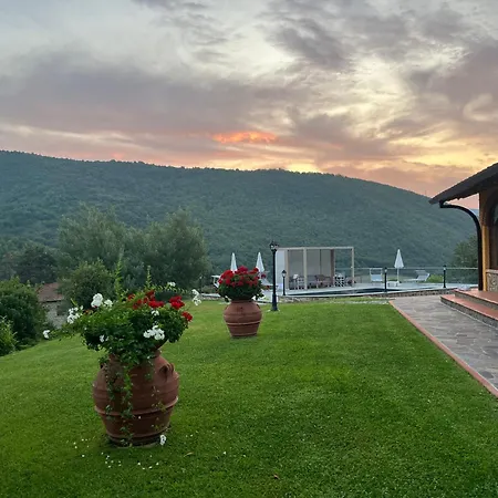 Villa Marinelli With Private Pool, Hot Tub And Garden, Tuscany Castel Focognano