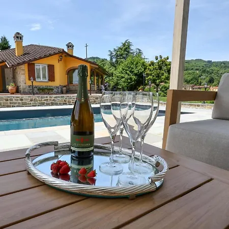 Marinelli With Private Pool, Hot Tub And Garden, Tuscany * Castel Focognano