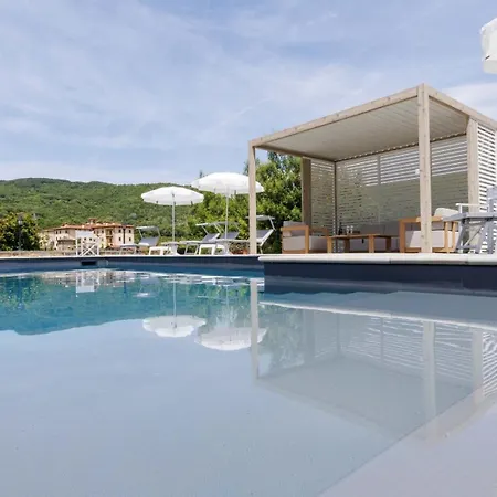 Marinelli With Private Pool, Hot Tub And Garden, Tuscany Villa Castel Focognano