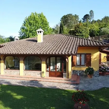 Villa Marinelli With Private Pool, Hot Tub And Garden, Tuscany *